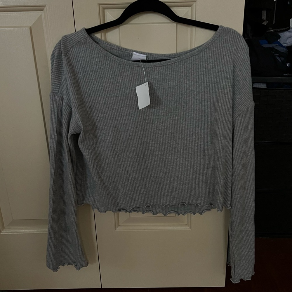 Grey crop top